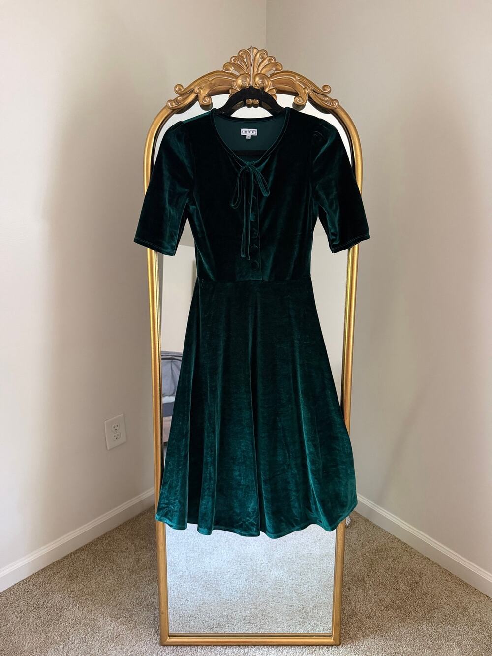 The Stockplace Emerald Green Velvet Button Dress